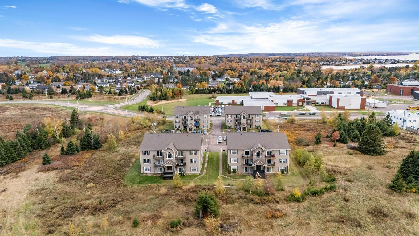 101 53 Glen Stewart Drive, Stratford, PE