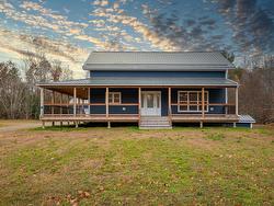 914 Maple Avenue Aylesford, NS B0P 1C0