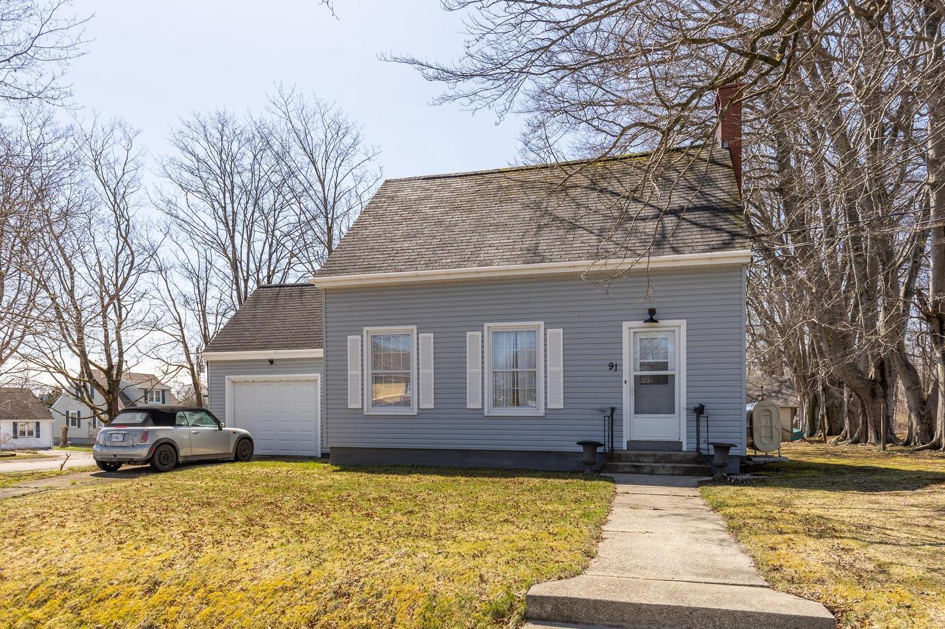 91 Cliff Street, Yarmouth, NS