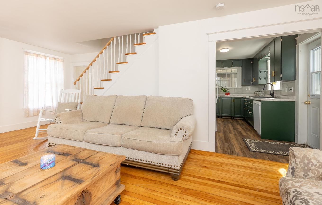 91 Cliff Street, Yarmouth, NS