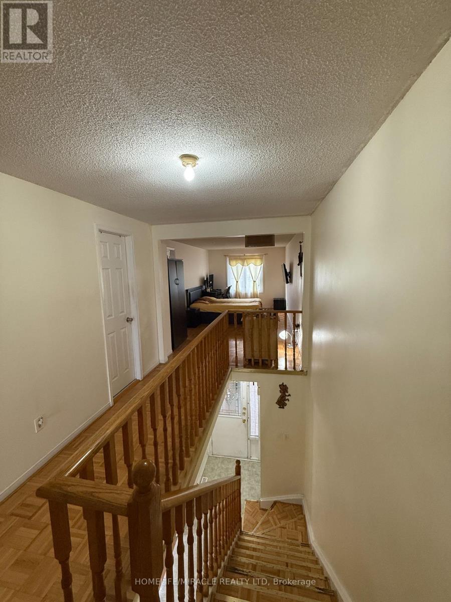 Main &Second Floor - 2 Ketchum Crescent, Markham, ON - Indoor Photo Showing Other Room