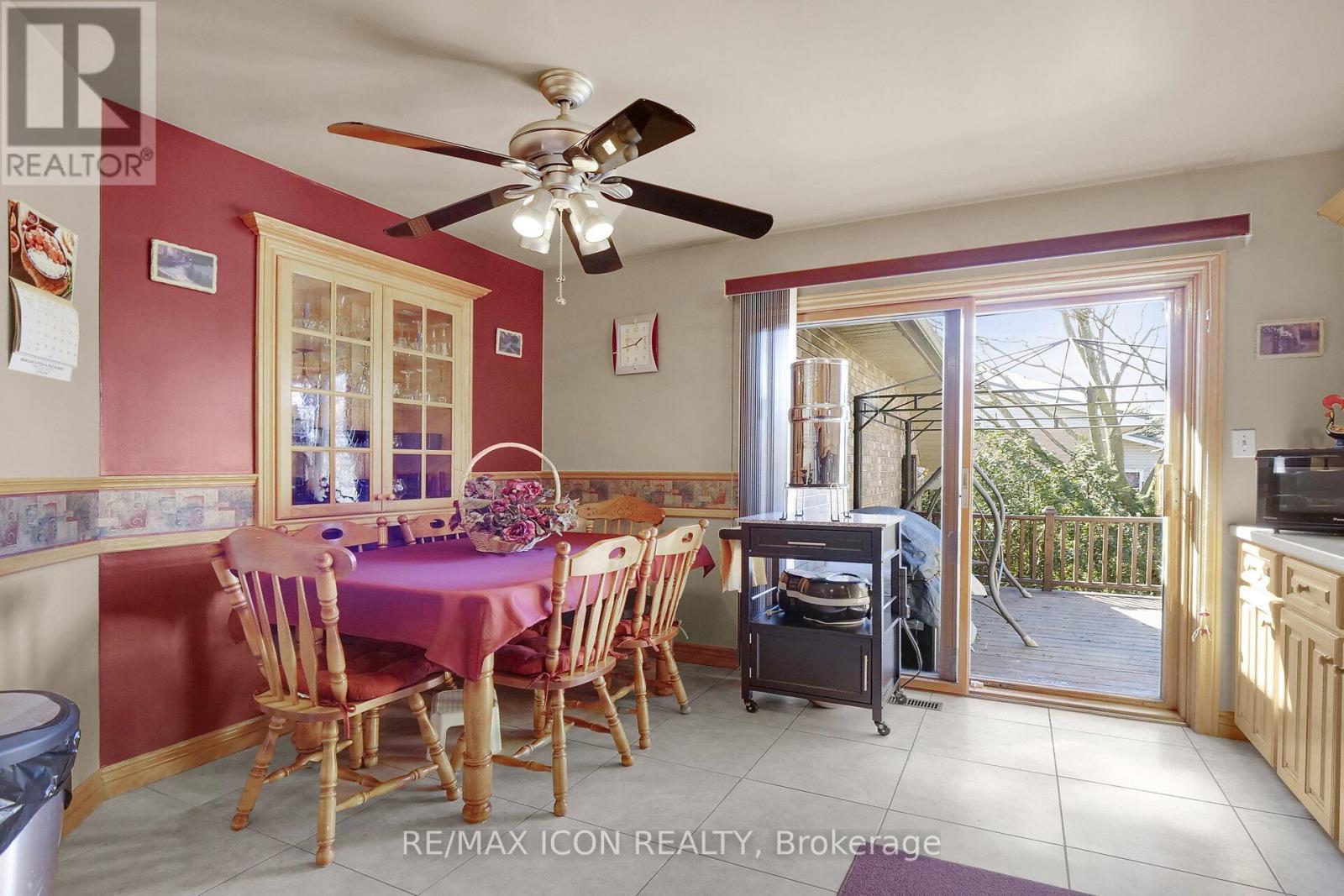 21 Lunn Lane, Dutton/Dunwich (Wallacetown), ON - Indoor Photo Showing Dining Room