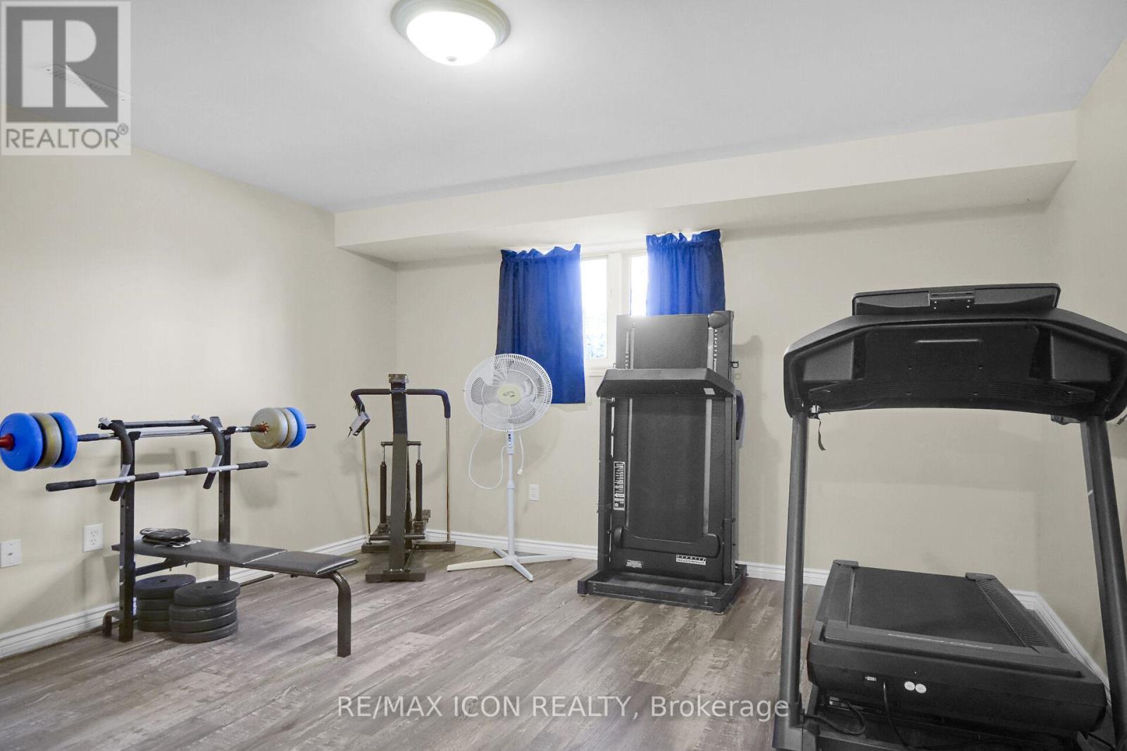 21 Lunn Lane, Dutton/Dunwich (Wallacetown), ON - Indoor Photo Showing Gym Room