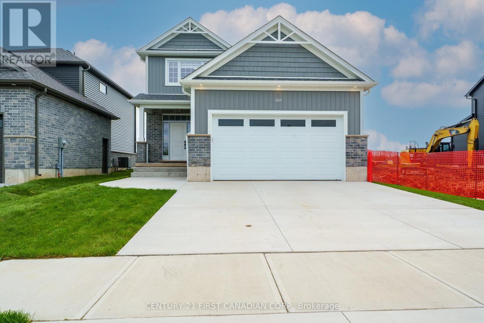6 Sheldabren Street, North Middlesex (Ailsa Craig), ON - Outdoor With Facade