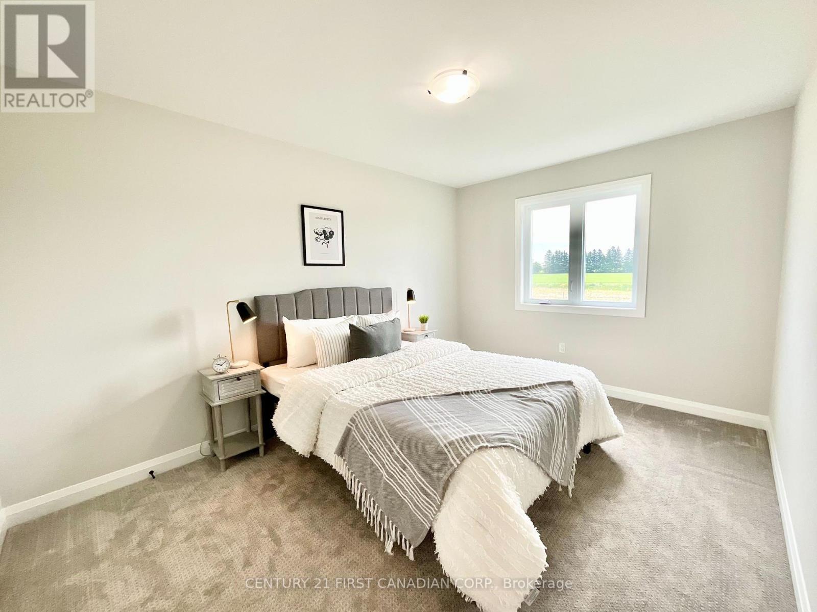 6 Sheldabren Street, North Middlesex (Ailsa Craig), ON - Indoor Photo Showing Bedroom