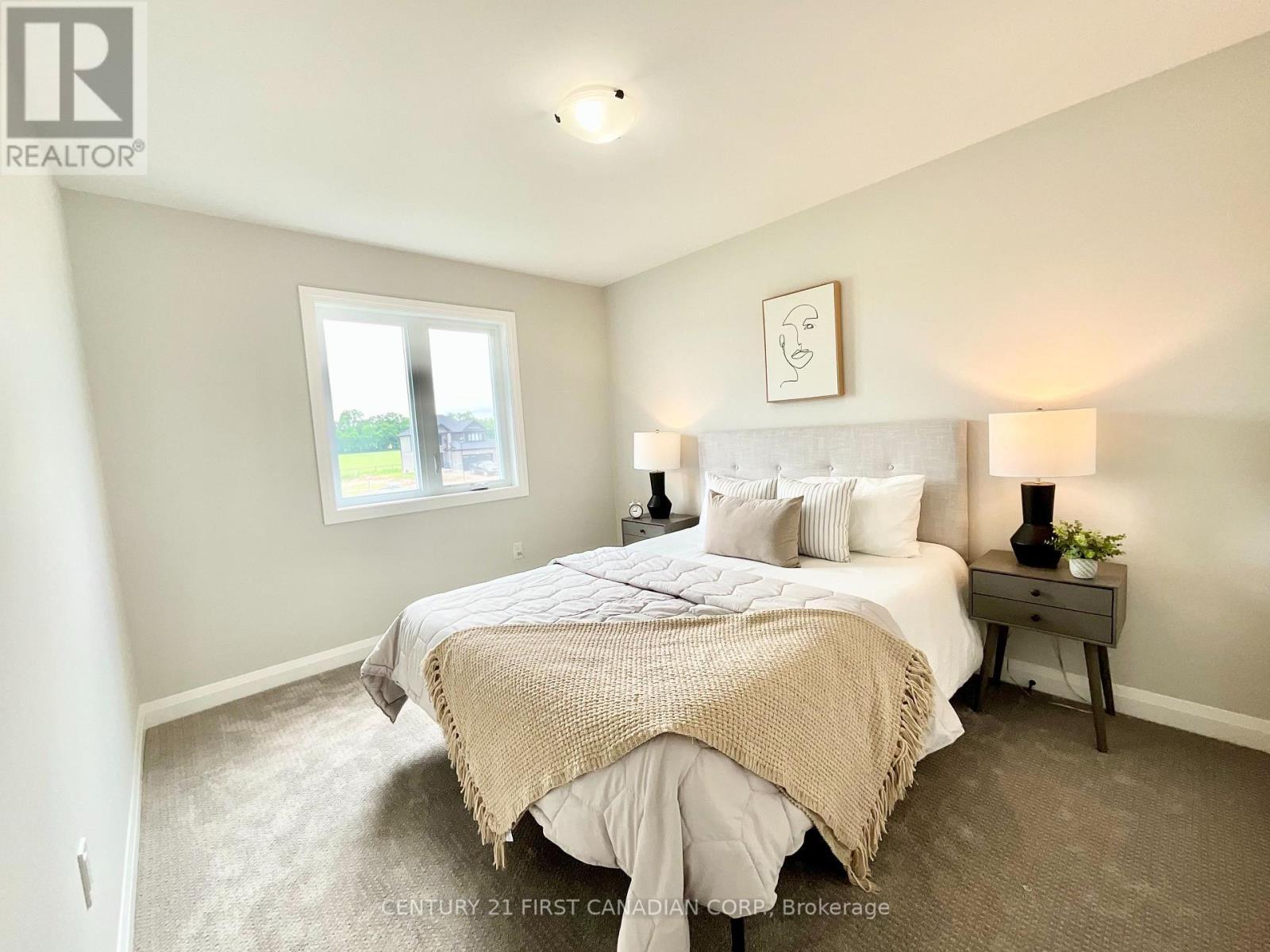 6 Sheldabren Street, North Middlesex (Ailsa Craig), ON - Indoor Photo Showing Bedroom
