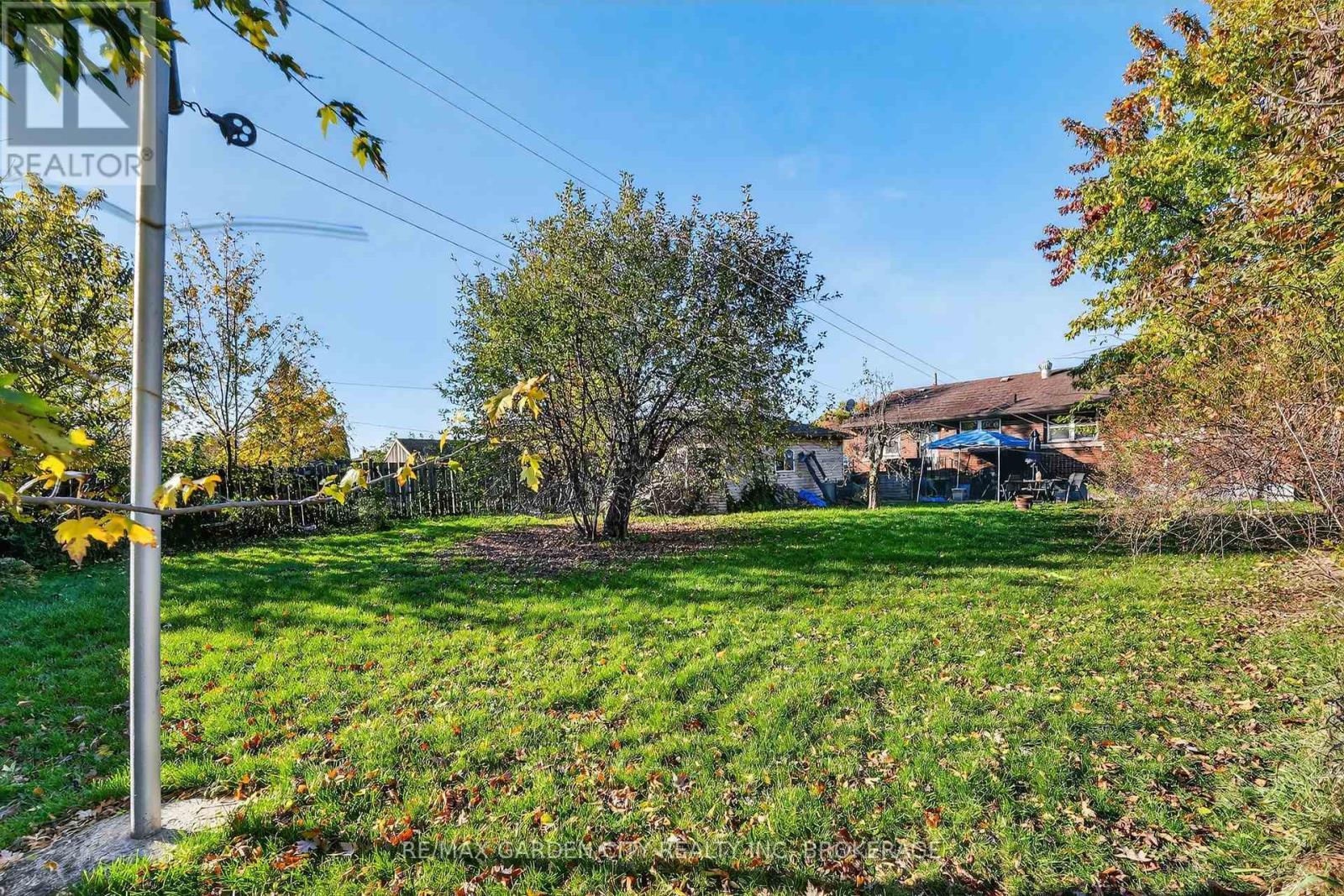 6560 Mcleod Road, Niagara Falls (Oldfield), ON - Outdoor