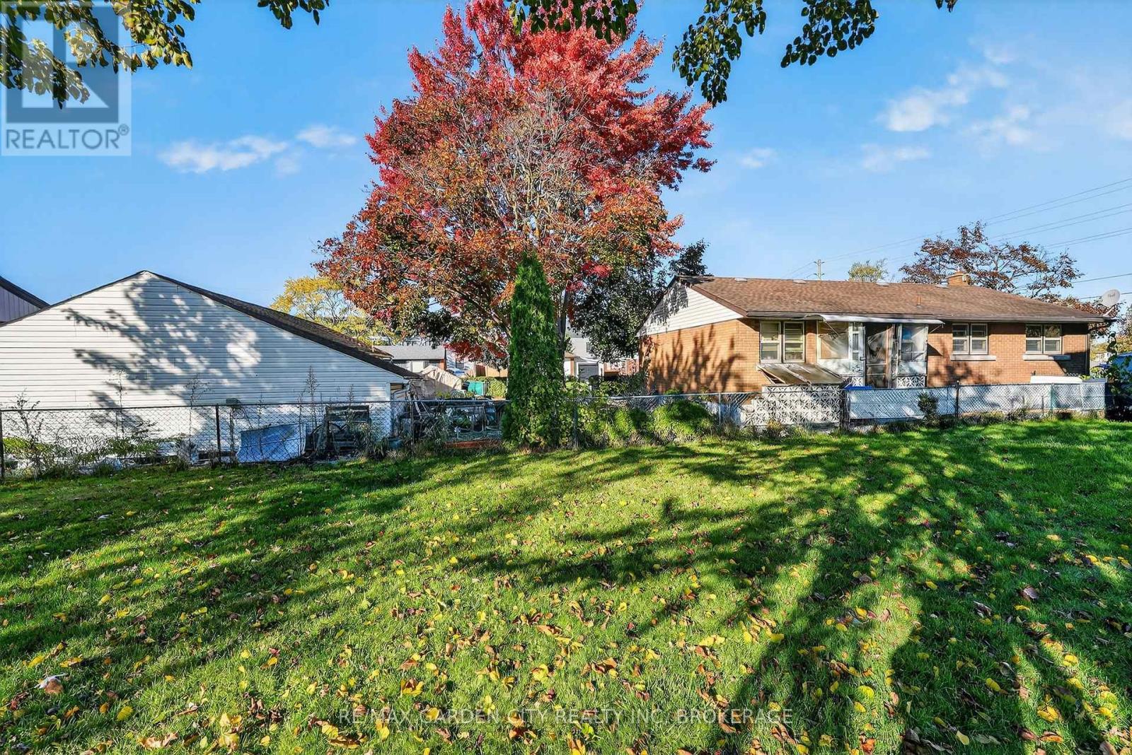 6560 Mcleod Road, Niagara Falls (Oldfield), ON - Outdoor