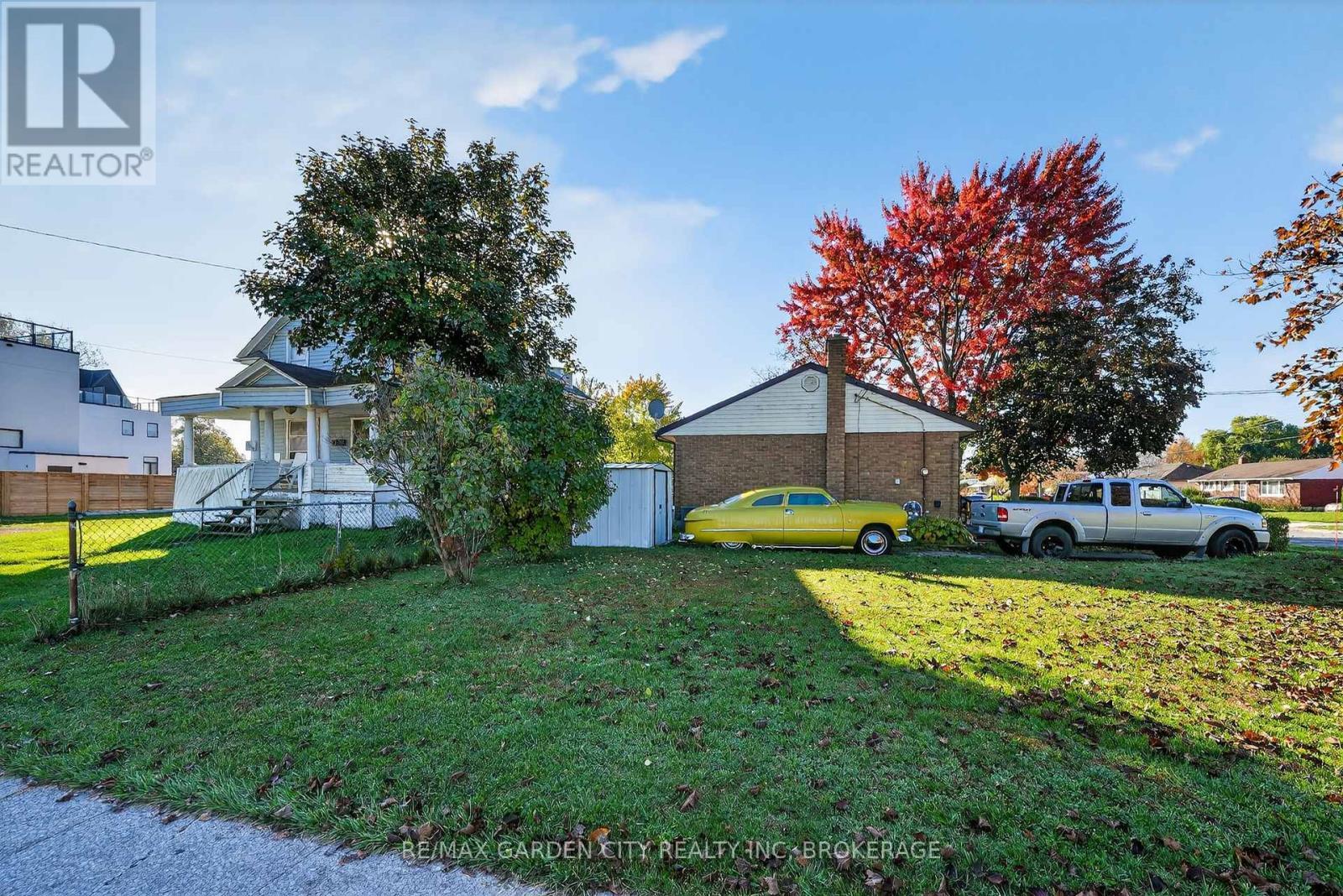 6560 Mcleod Road, Niagara Falls (Oldfield), ON - Outdoor