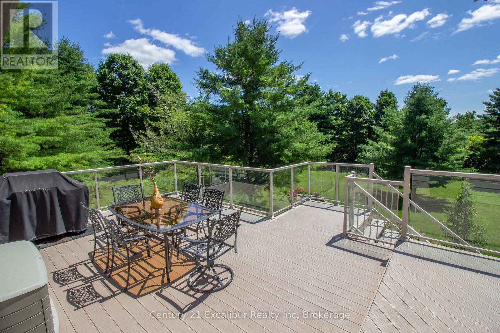 7525 Wellington Rd 36, Puslinch (Morriston), ON - Outdoor With Deck Patio Veranda
