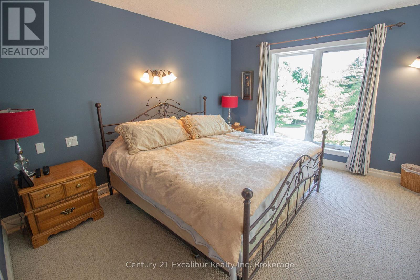 7525 Wellington Rd 36, Puslinch (Morriston), ON - Indoor Photo Showing Bedroom