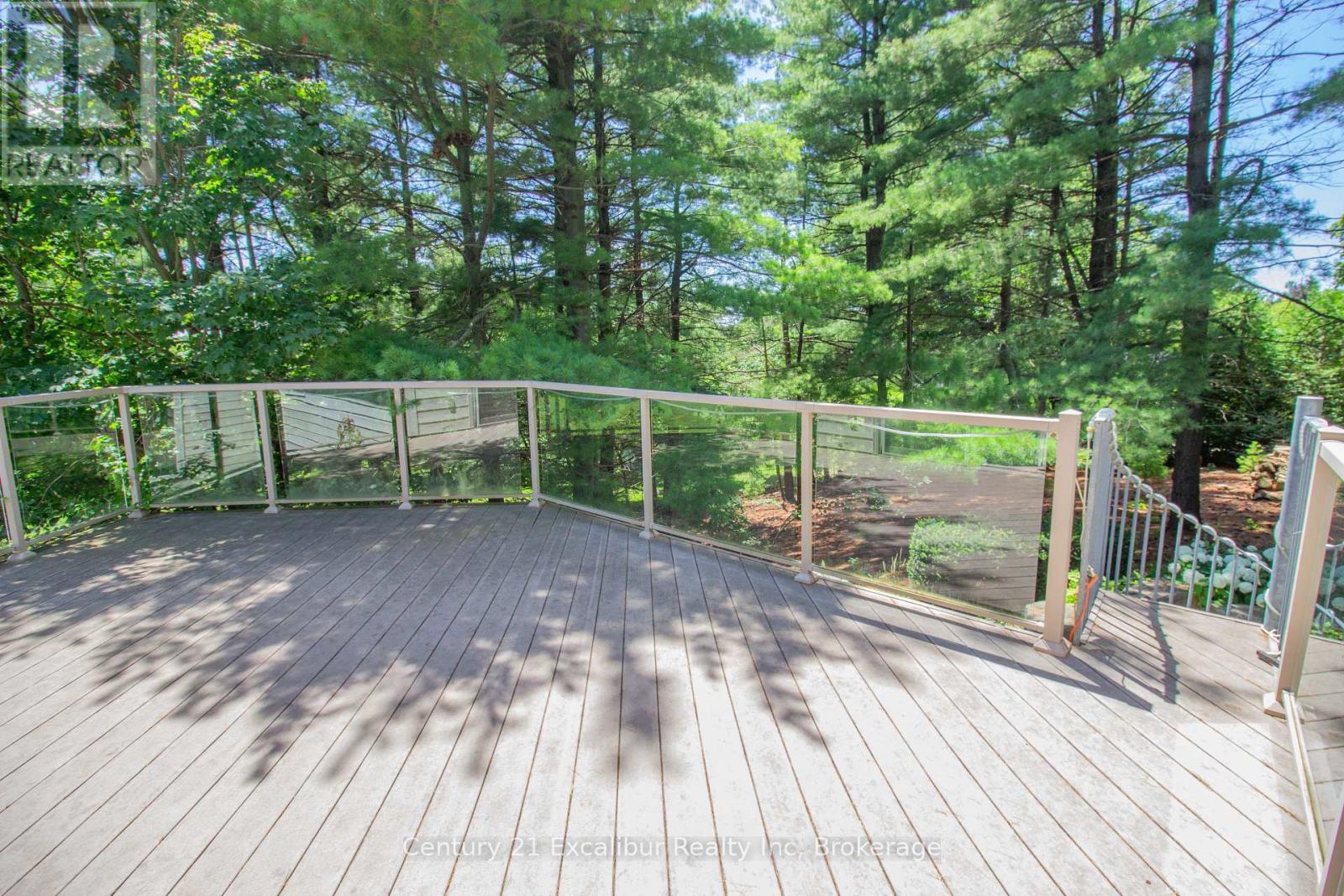 7525 Wellington Rd 36, Puslinch (Morriston), ON - Outdoor With Deck Patio Veranda