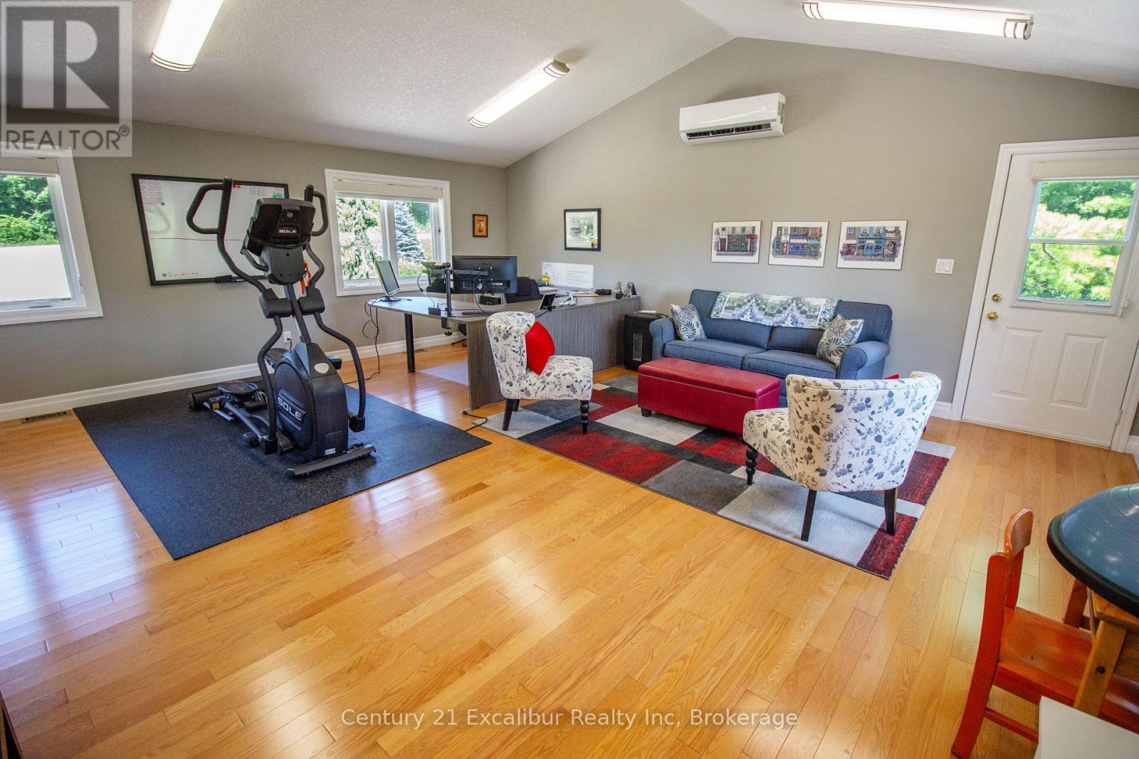 7525 Wellington Rd 36, Puslinch (Morriston), ON - Indoor Photo Showing Gym Room