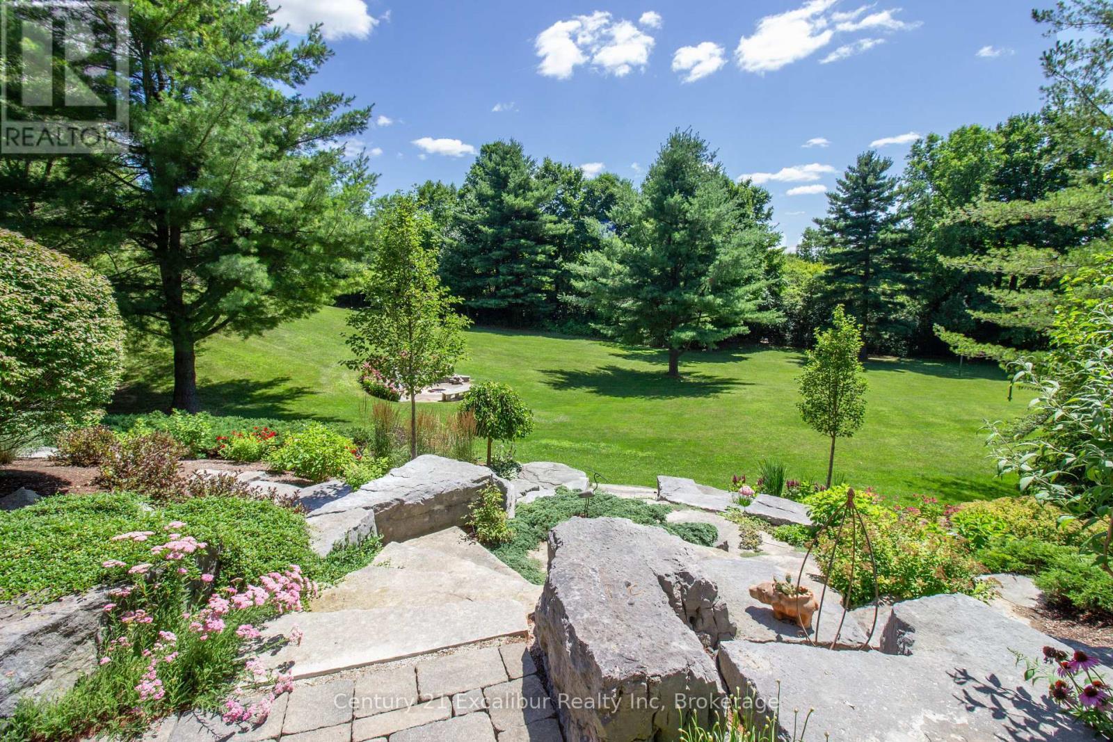 7525 Wellington Rd 36, Puslinch (Morriston), ON - Outdoor