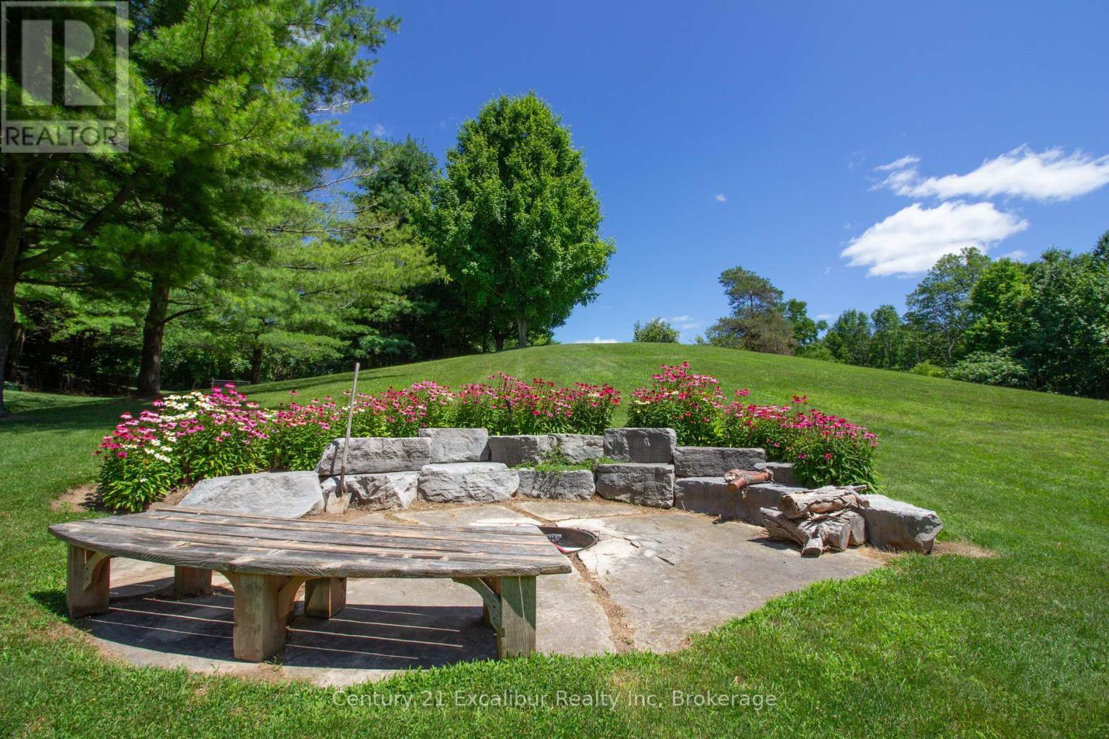 7525 Wellington Rd 36, Puslinch (Morriston), ON - Outdoor With Deck Patio Veranda