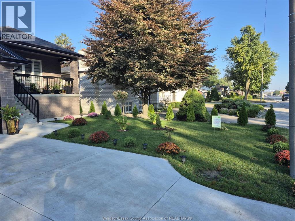 3515 Dougall, Windsor, ON - Outdoor