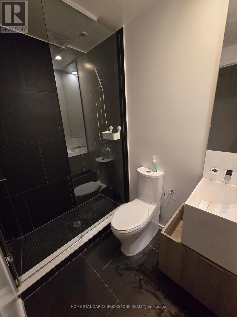 1609 - 1 Bloor Street E, Toronto, ON - Indoor Photo Showing Bathroom