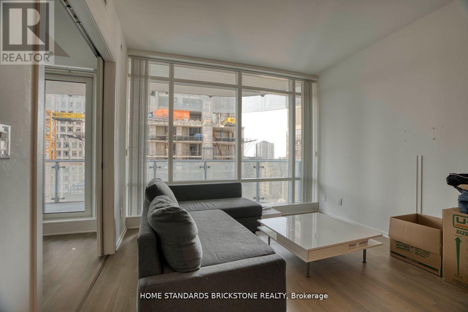 1609 - 1 Bloor Street E, Toronto, ON - Indoor Photo Showing Other Room