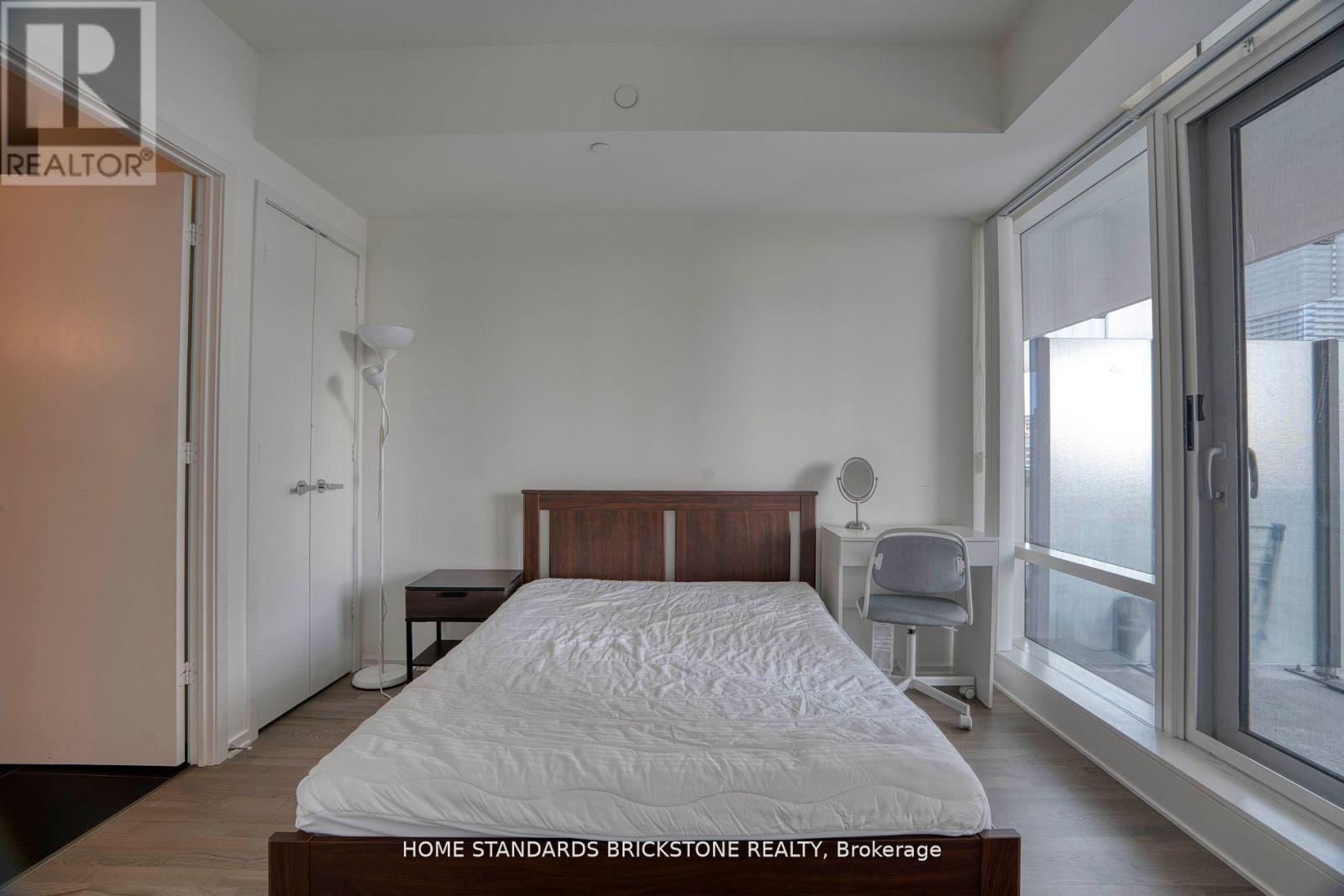 1609 - 1 Bloor Street E, Toronto, ON - Indoor Photo Showing Bedroom