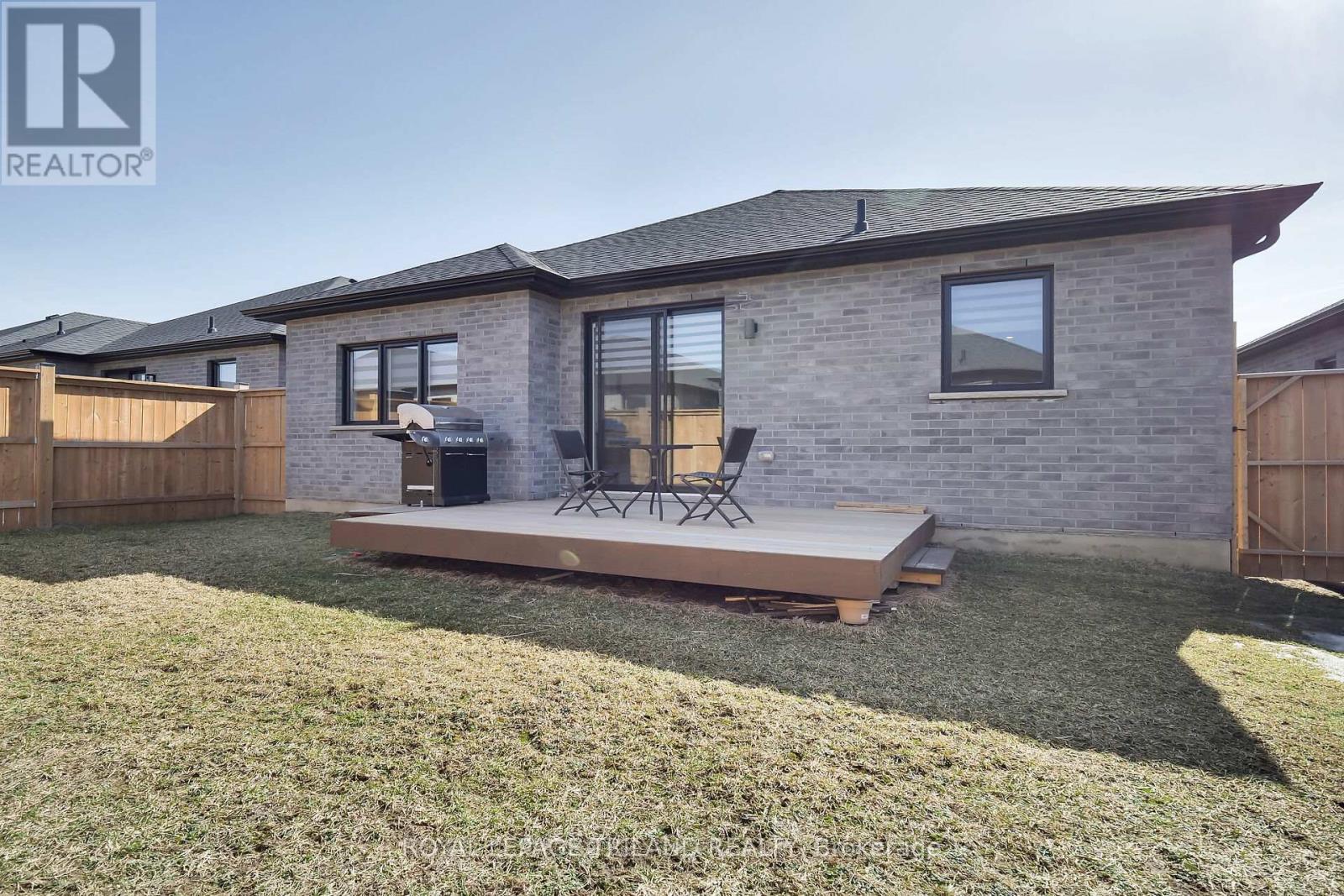 6 - 383 Daventry Way, Middlesex Centre (Kilworth), ON