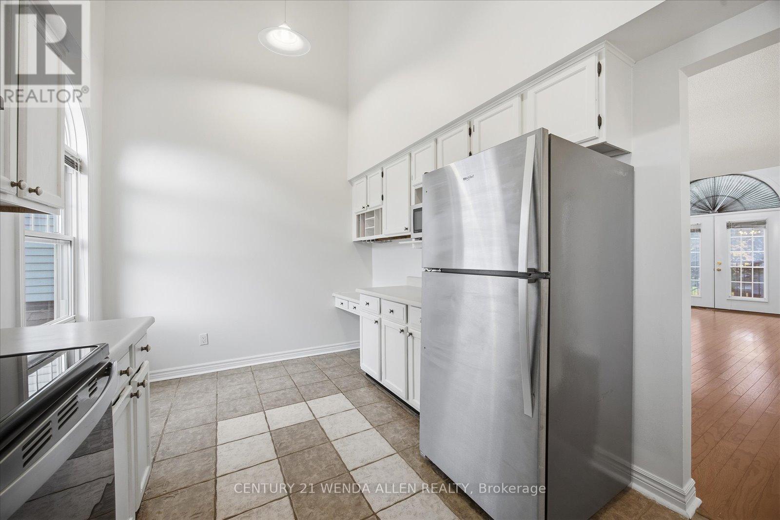 D16 - 1663 Nash Road, Clarington, ON - Indoor Photo Showing Kitchen