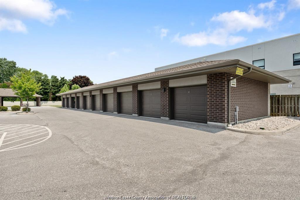 321-5840 Newman, Lasalle, ON