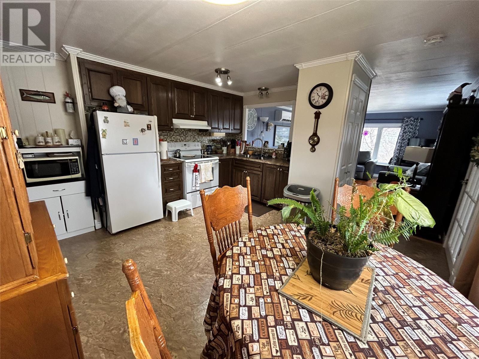 21 Main Road, Cape Ray, NL - Indoor