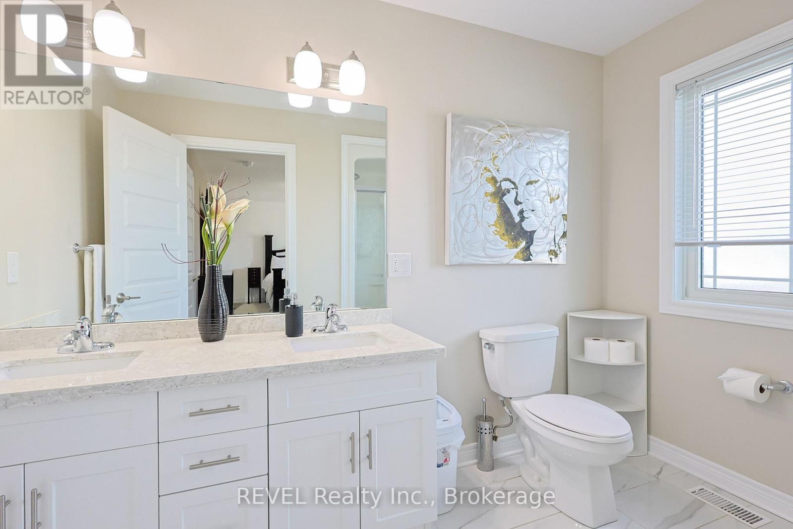 13 Cinnamon Street, Thorold (Rolling Meadows), ON - Indoor Photo Showing Bathroom