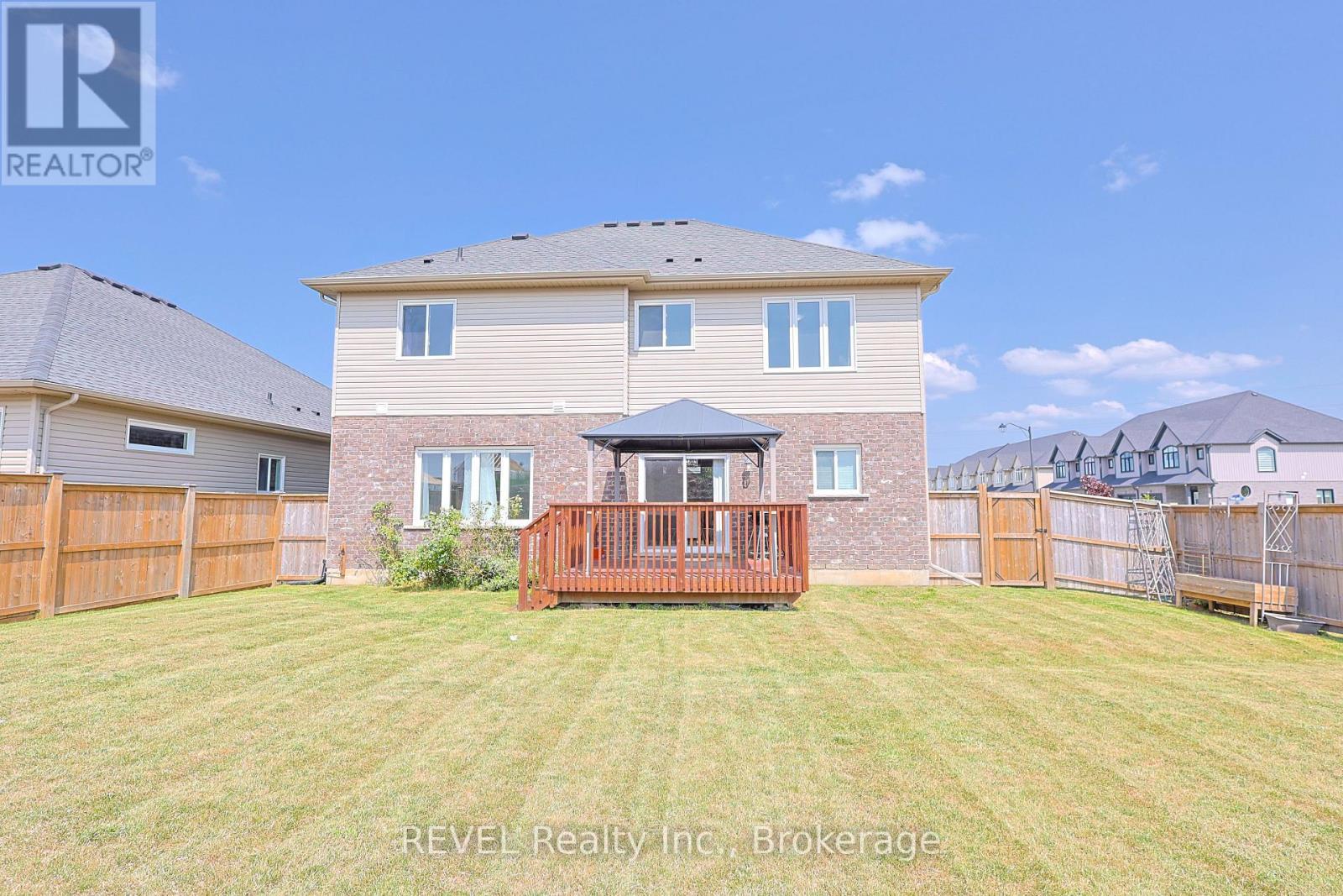 13 Cinnamon Street, Thorold (Rolling Meadows), ON - Outdoor With Deck Patio Veranda