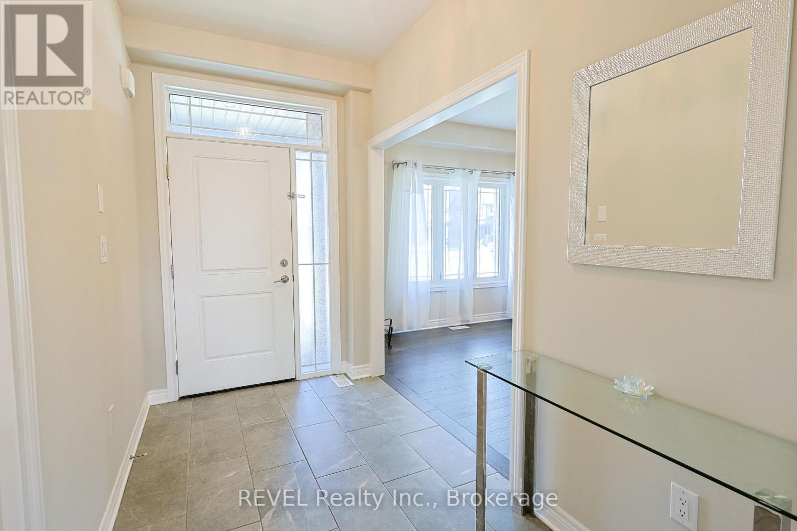 13 Cinnamon Street, Thorold (Rolling Meadows), ON - Indoor Photo Showing Other Room