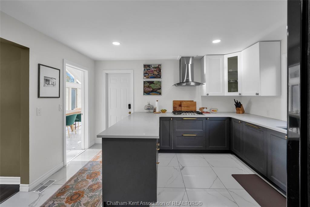 6 Devon Drive, Chatham, ON