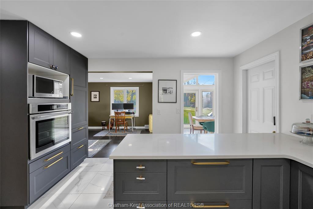 6 Devon Drive, Chatham, ON