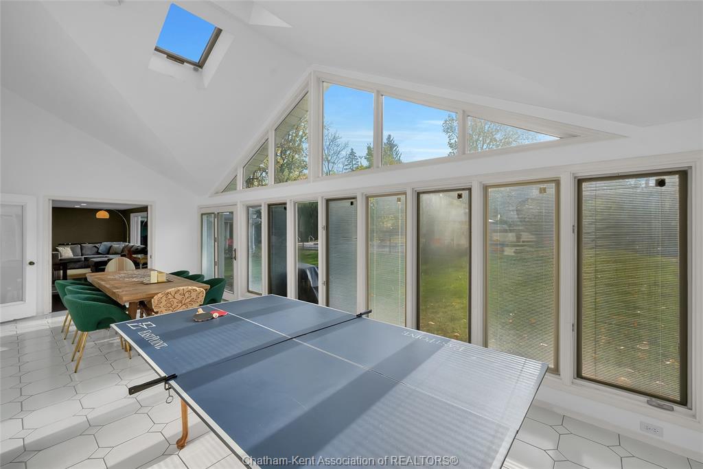 6 Devon Drive, Chatham, ON