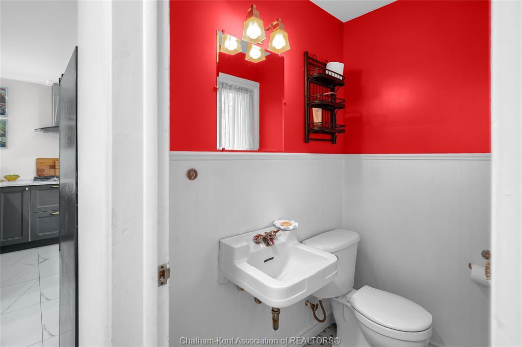 6 Devon Drive, Chatham, ON