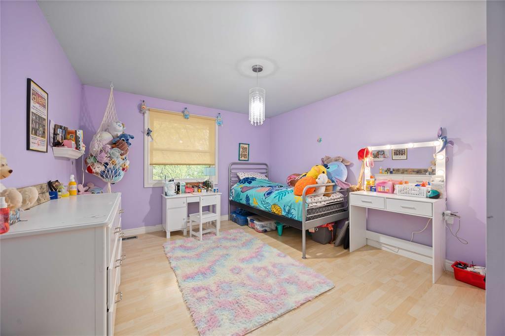 129 Hanna Crescent, Sarnia, ON