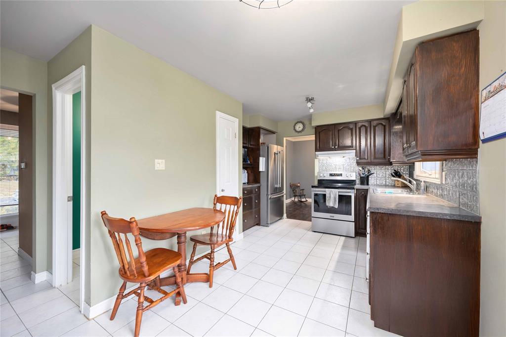 129 Hanna Crescent, Sarnia, ON