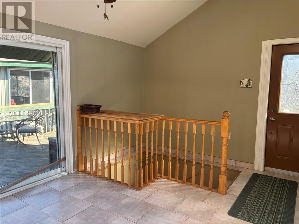 1476 Hwy 144, Chelmsford, ON - Indoor Photo Showing Other Room