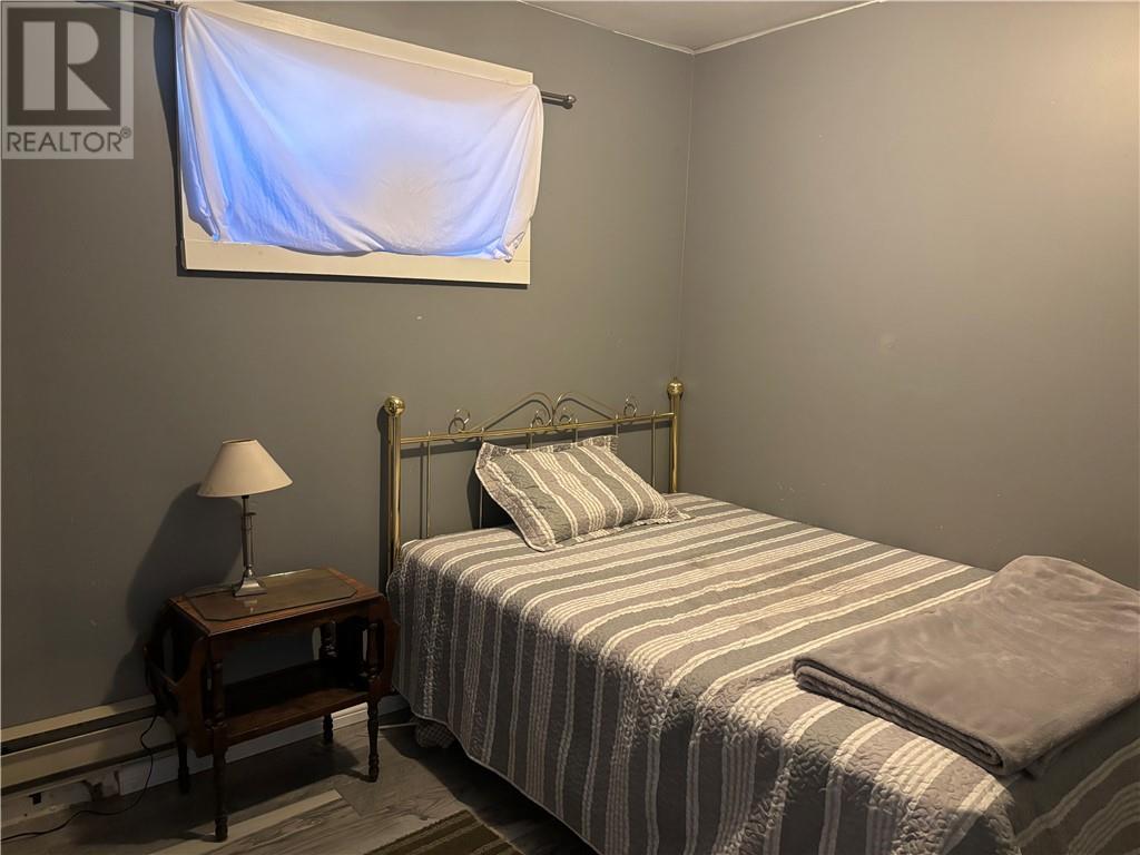 1476 Hwy 144, Chelmsford, ON - Indoor Photo Showing Bedroom