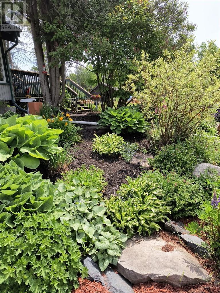 1476 Hwy 144, Chelmsford, ON - Outdoor