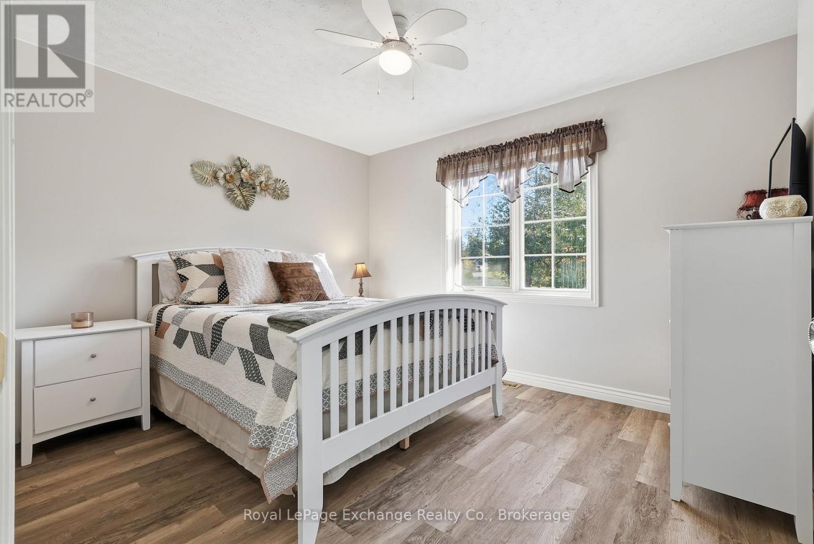 115 Deerhurst Drive, Huron-Kinloss, ON - Indoor Photo Showing Bedroom