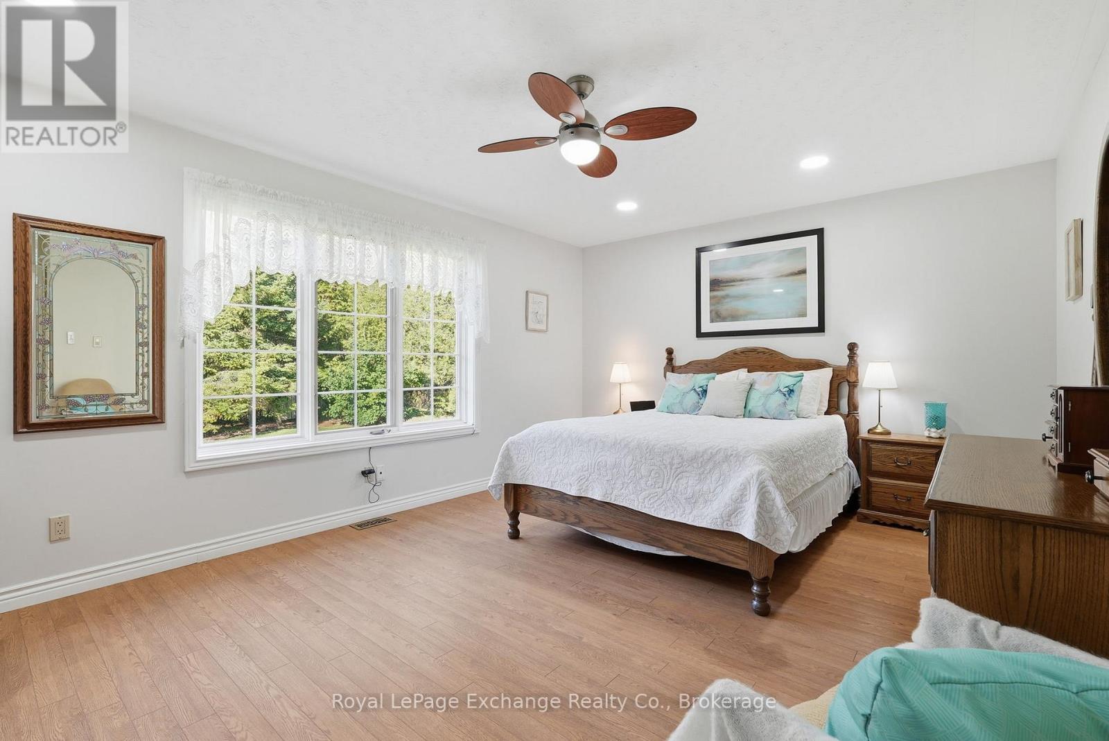 115 Deerhurst Drive, Huron-Kinloss, ON - Indoor Photo Showing Bedroom
