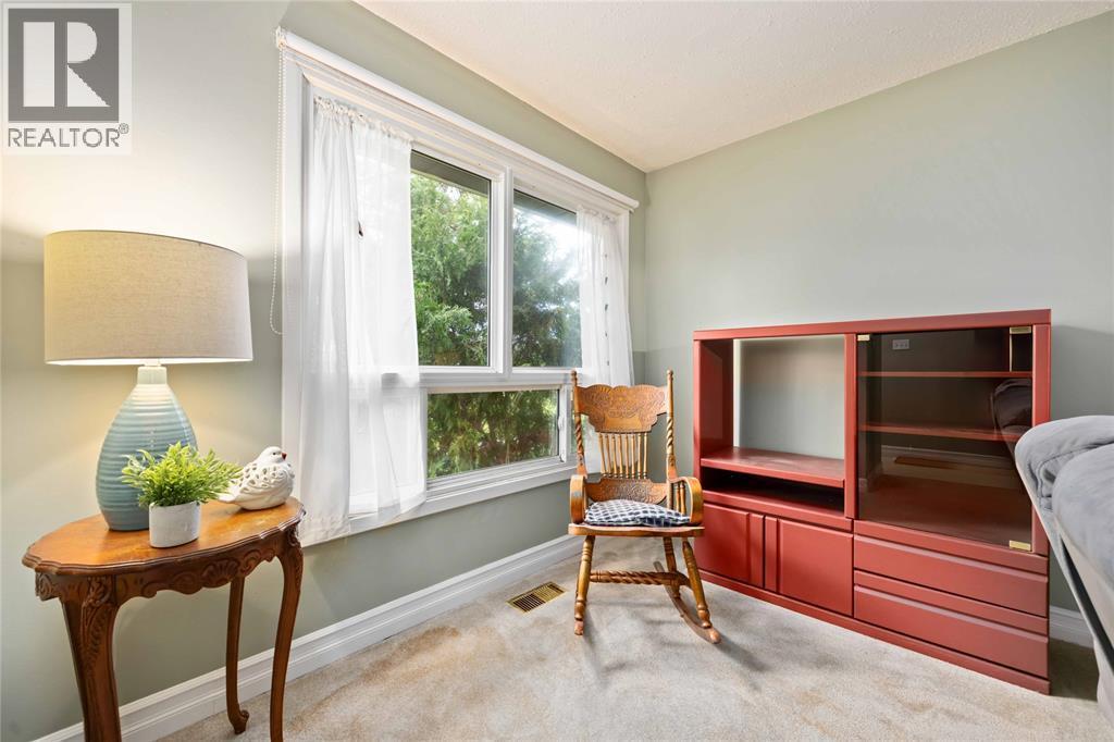 200 St. Clair Boulevard Unit# 30, St Clair, ON - Indoor Photo Showing Other Room