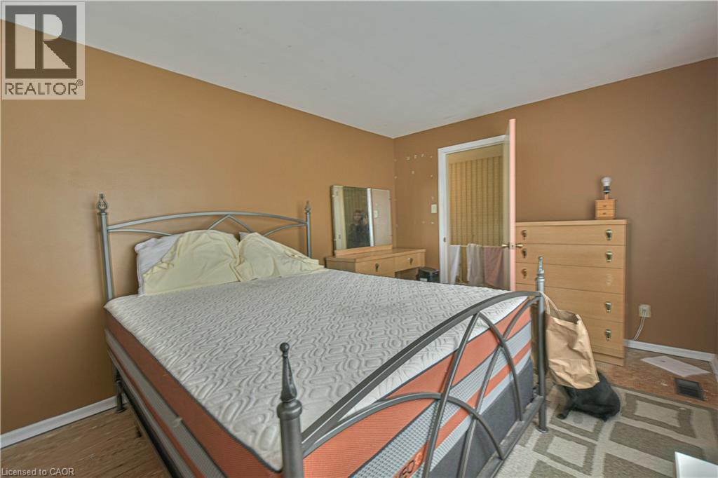 46 Birchcliff Avenue, Kitchener, ON - Indoor Photo Showing Bedroom
