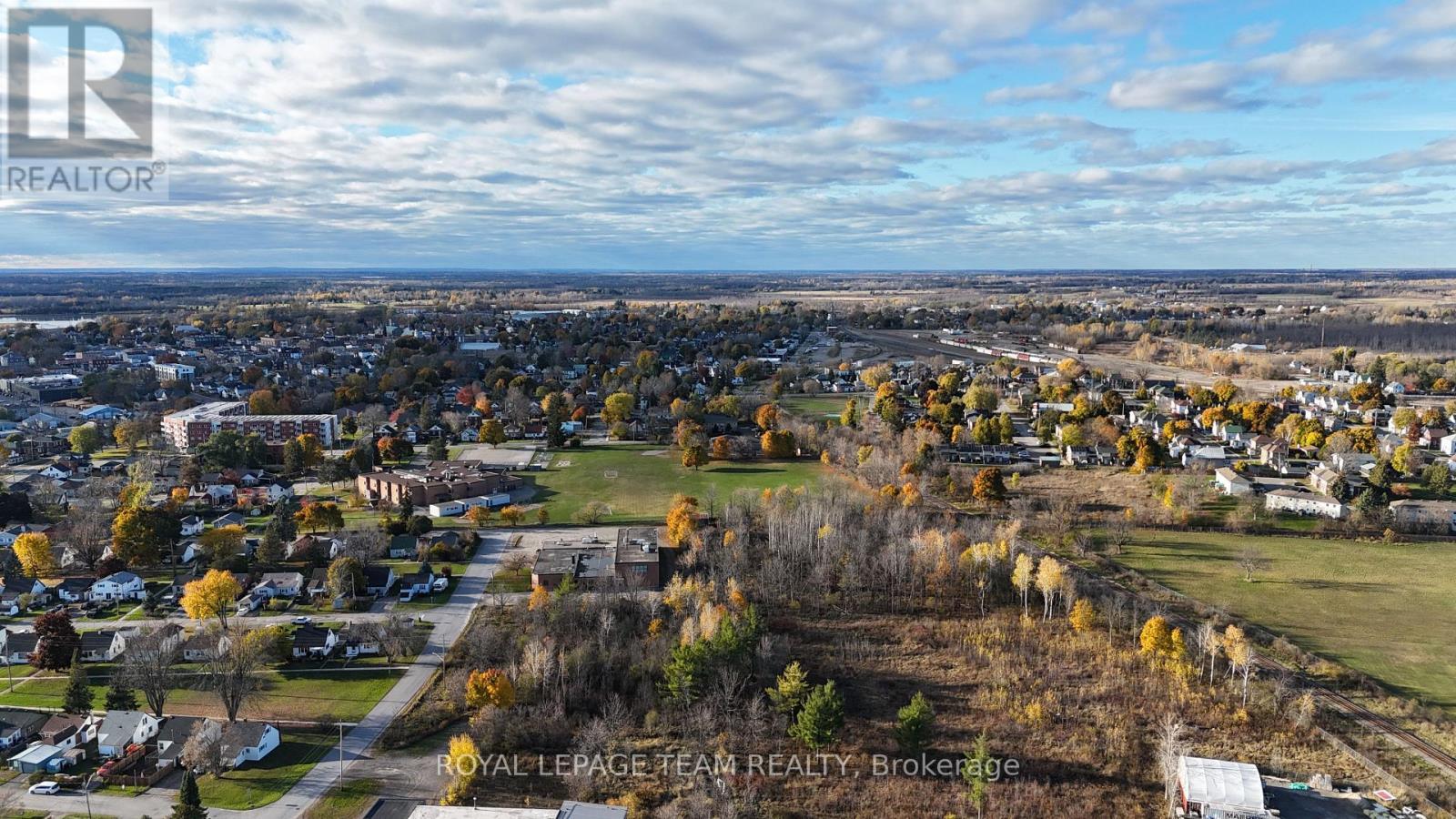 50 Lorne Street, Smiths Falls, ON