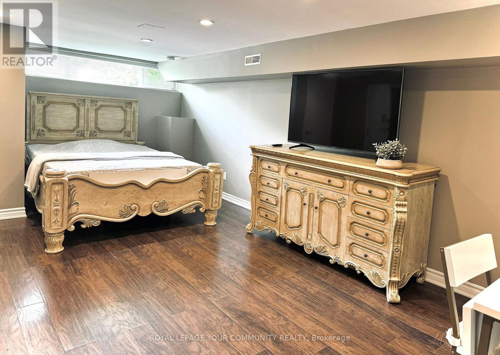 Basement #2 - 253 Alsace Road, Richmond Hill, ON - Indoor Photo Showing Bedroom