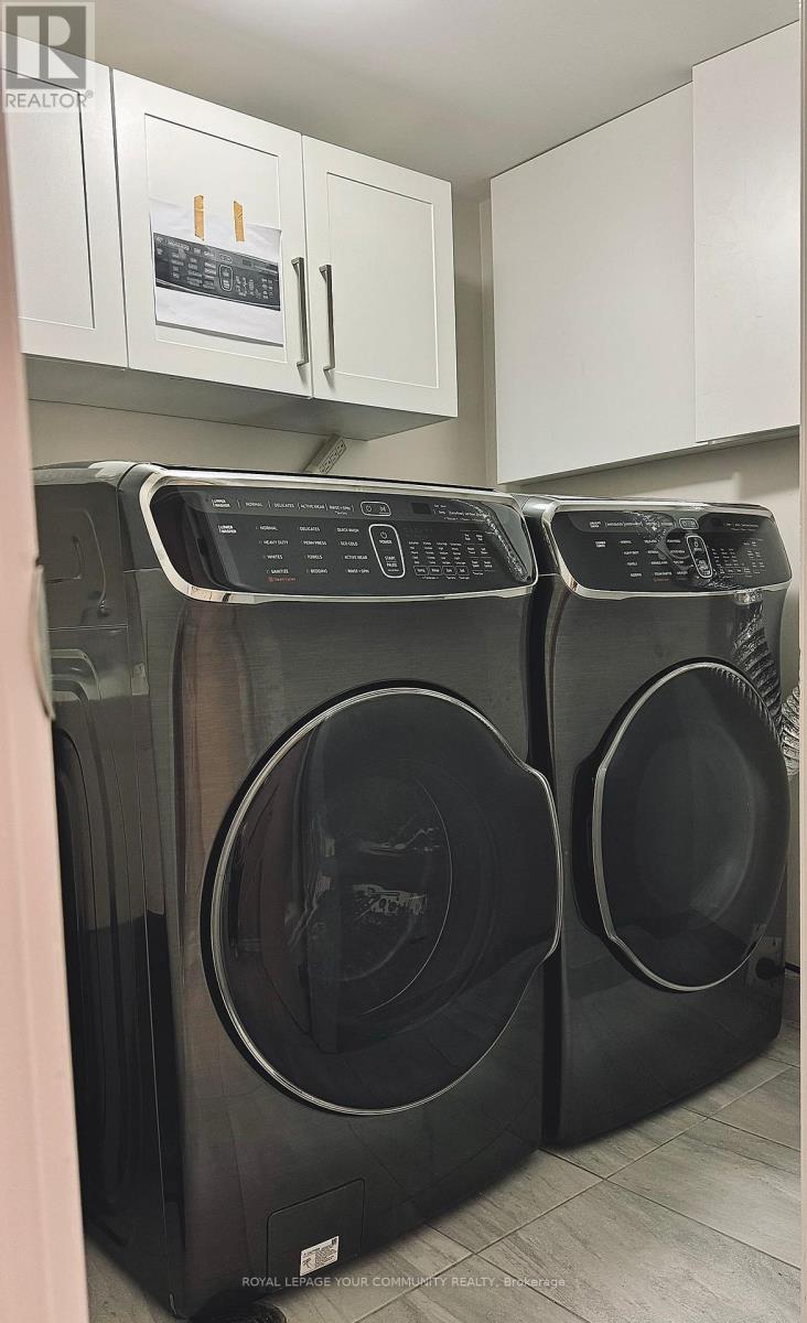 Basement #2 - 253 Alsace Road, Richmond Hill, ON - Indoor Photo Showing Laundry Room