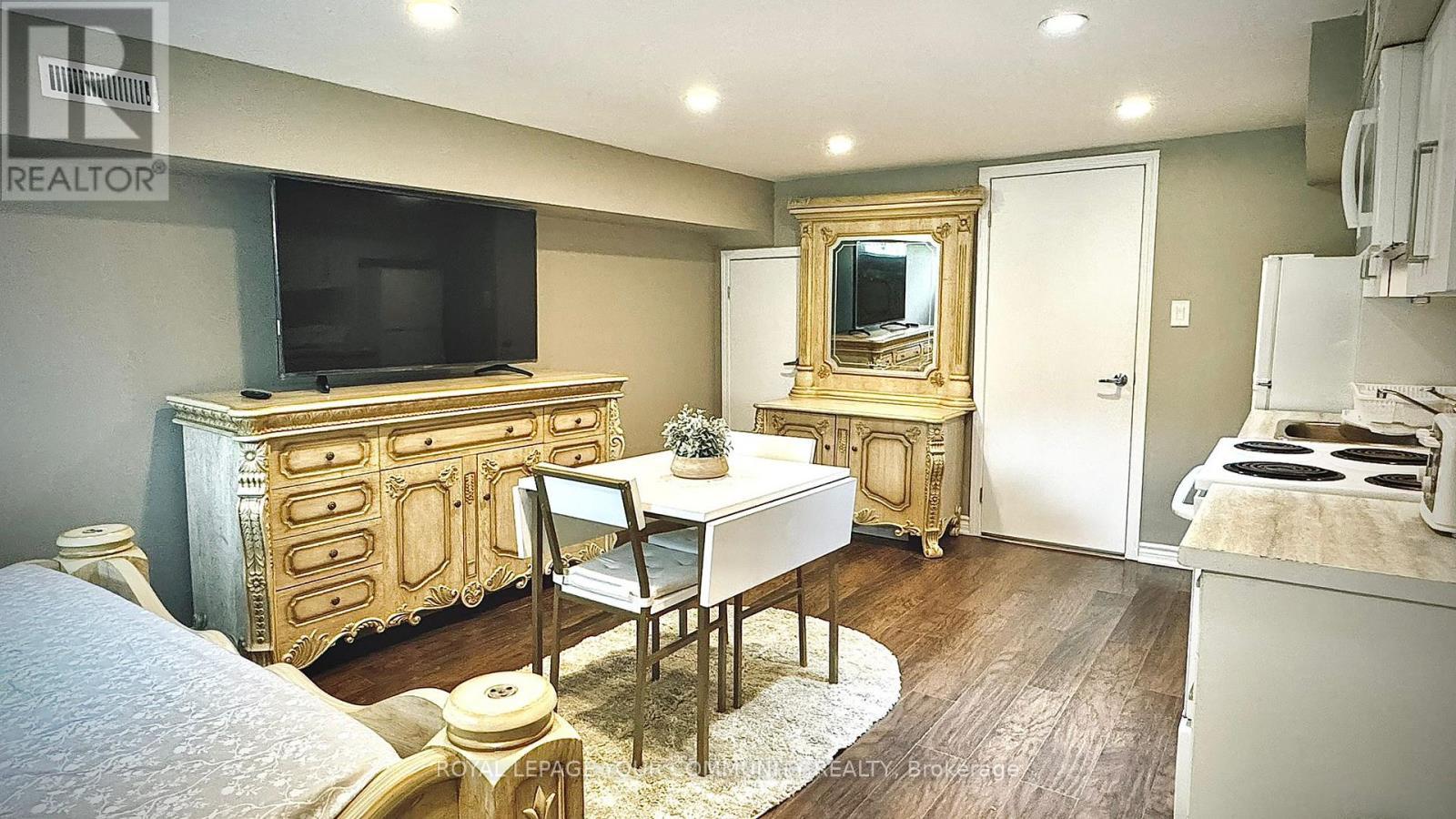 Basement #2 - 253 Alsace Road, Richmond Hill, ON - Indoor Photo Showing Dining Room
