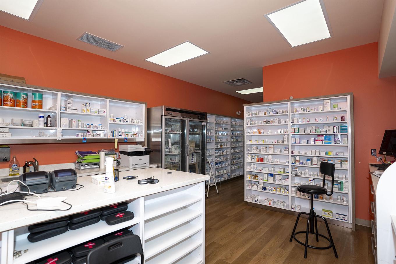 421 Victoria Avenue E, Thunder Bay, ON