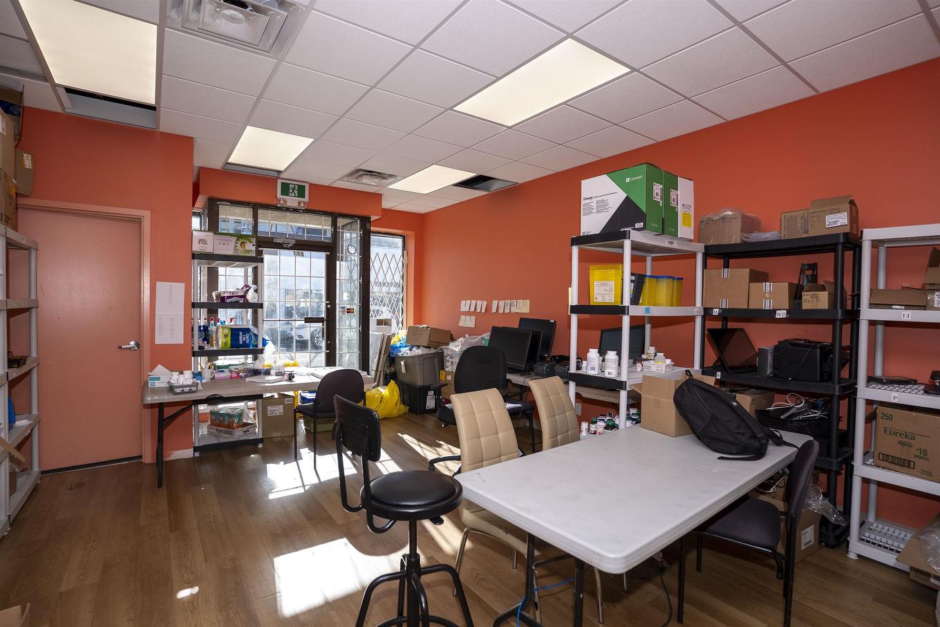 421 Victoria Avenue E, Thunder Bay, ON