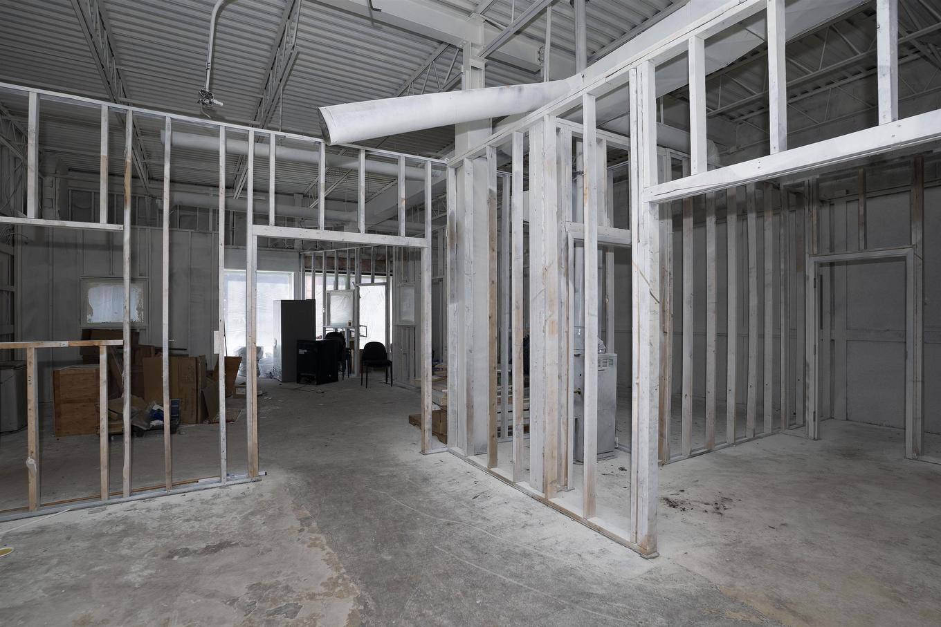 421 Victoria Avenue E, Thunder Bay, ON